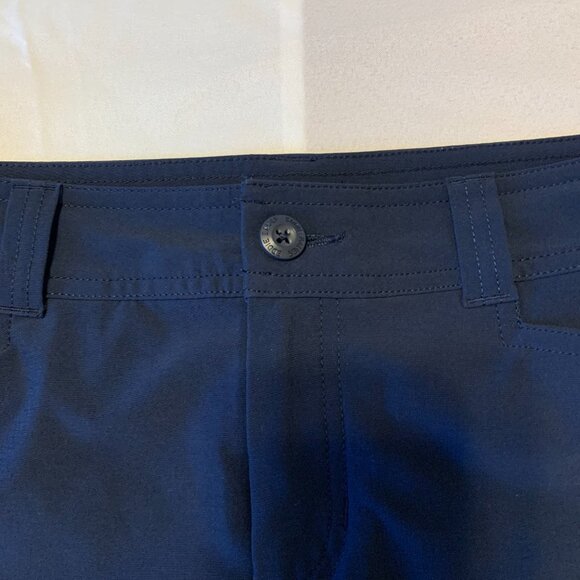 Eddie Bauer Navy Skort Size 4 - Picture 3 of 9